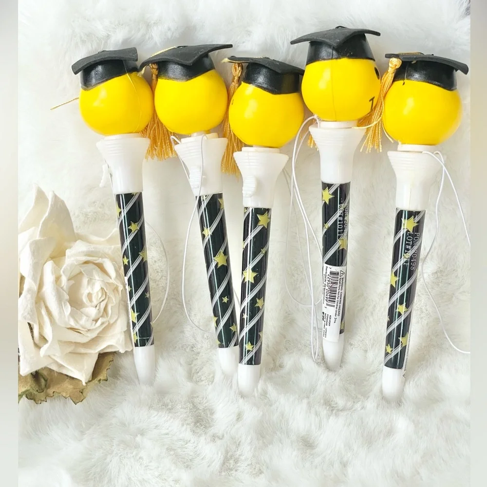 New with tags SPRING LOADED GRADUATION POP OFFS Set of 5. GRAD CAP with TASSEL